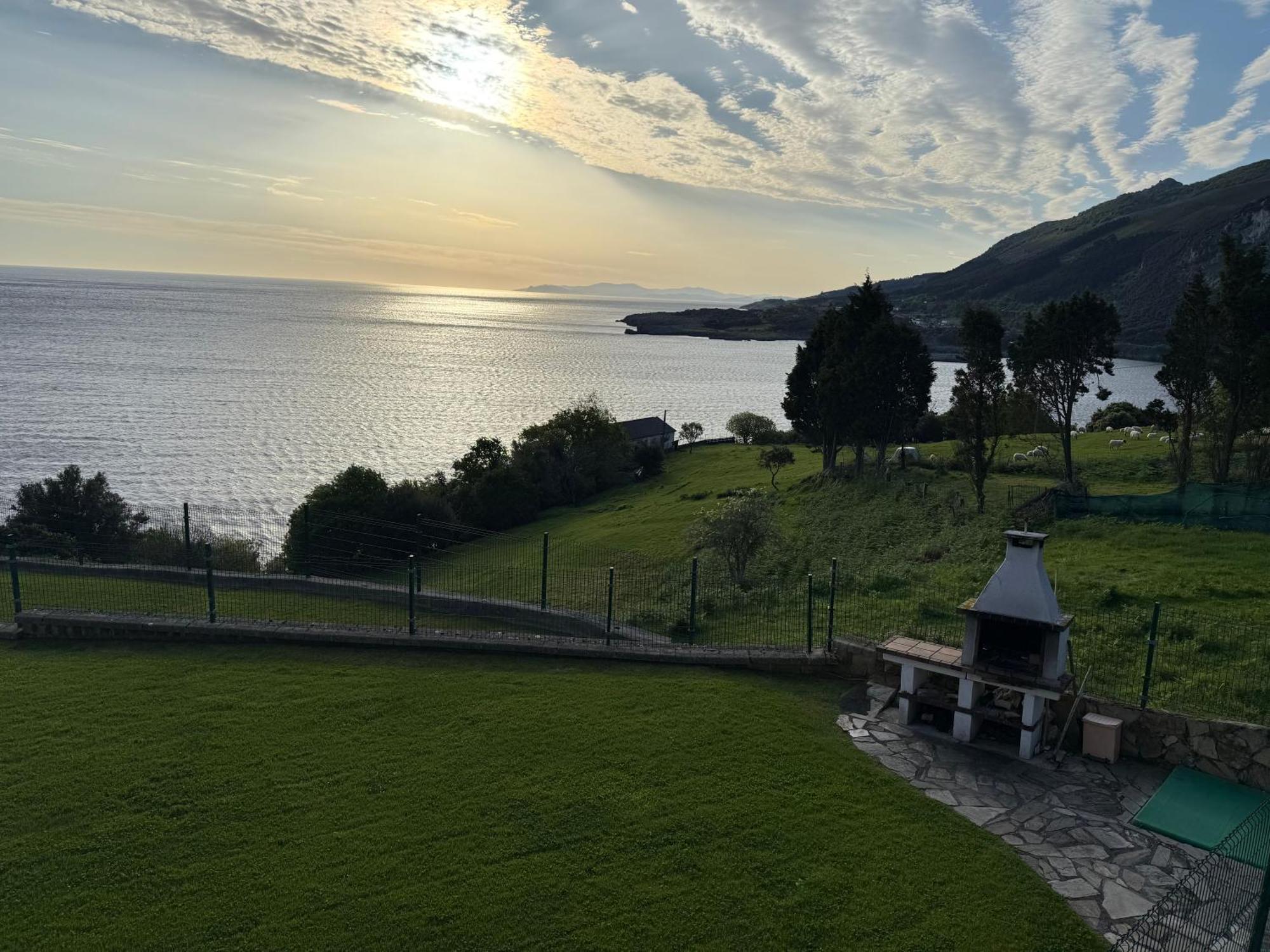 Villa La Ballena De Sonabia 奧瑞翁 外观 照片